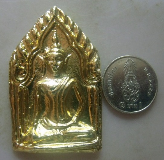 **วัดใจ**พระขุนแผนยอดขุนพล เนื้อโลหะผสมกะไหล่ทอง เก่า ไม่ทราบที่**สวยๆ เชิญชมครับ