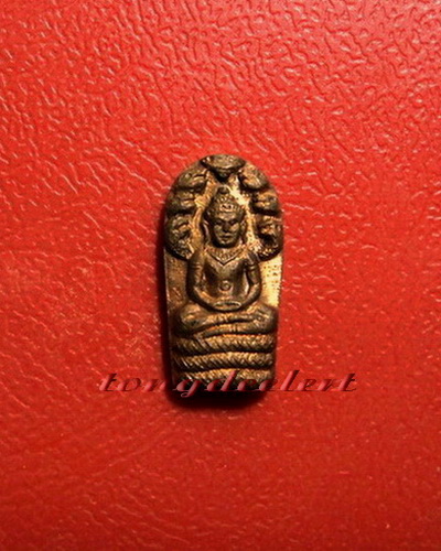 พระนาคปรกใบมะขาม หลวงพ่อชา สุภัทโธ วัดหนองป่าพง จ.อุบลราชธานี สวยมากค่ะ