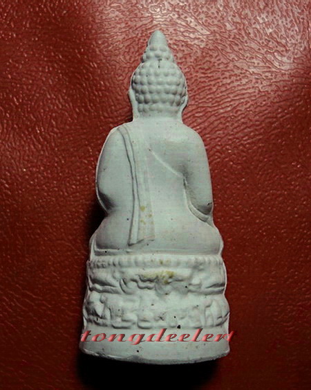 พระไพรีพินาศ ญสส. สมเด็จพระญาณสังวร วัดบวร เนื้อผง ใต้ฐานปั้มตรายาง สวยมากค่ะ