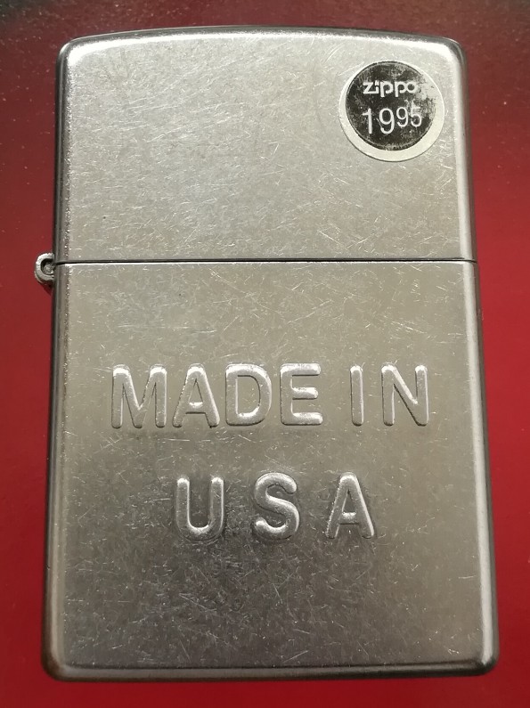 Zippo 14 แท้ USA. สภาพเกือบ 100 % ไม่แพงครับ