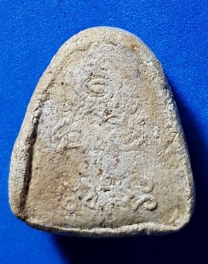 พระปิดตา เนื้อเหลือง วัดยายร้า จ.ระยอง พระองค์นี้หลวงปู่่ทิมและพระอาจารย์ดัง ๆ แห่งภาคตะวันออกร่วมปล