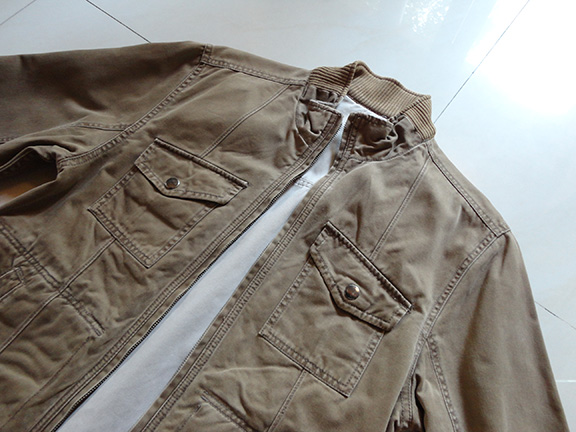 แจกเกด GAP ของแท้ ใส่ได้ทั้ง2ด้านครับ สีเข้มด้านนึงอีกด้านสีอ่อน