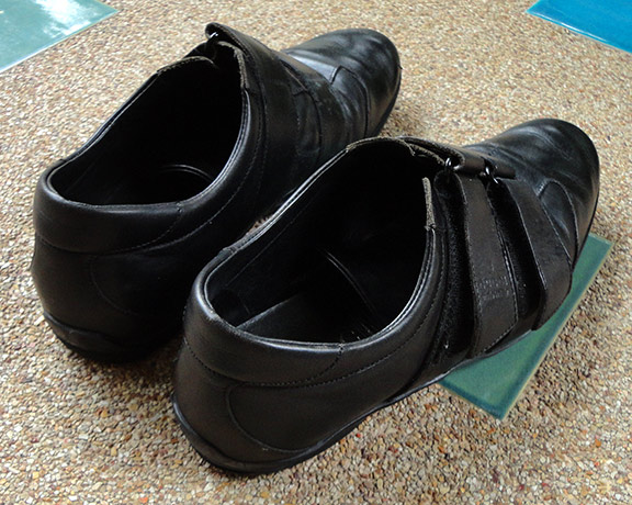 รองเท้า GUCCI กุชชี่ ของแท้ made in ITALY ครับ