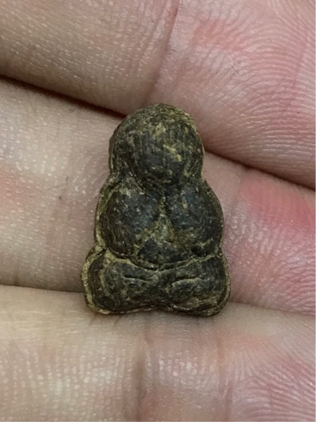 พระปิดตา หลวงพ่อเกษม เขมโก เนื้อผงยาจินดามณีล้วน ปี 2538