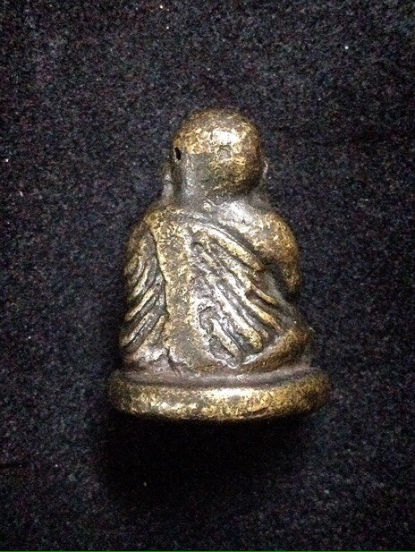 รูปหล่อ พิมพ์ขี้ตาห้าชาย