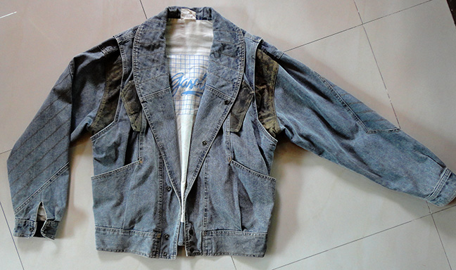 แจกเกดยีนส์ แบรนด์ดัง GASOLINE อย่าพลาดครับ  / เมืองนอกมือสอง84เหรียญ ก็ประมาณ 2,500 บาท