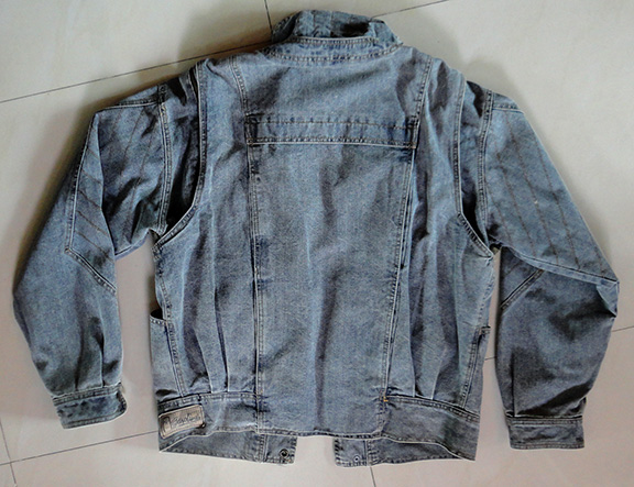 แจกเกดยีนส์ แบรนด์ดัง GASOLINE อย่าพลาดครับ  / เมืองนอกมือสอง84เหรียญ ก็ประมาณ 2,500 บาท