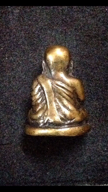 รูปหล่อหลวงพ่อเงิน วัดบางคลาน พิมพ์นิยม