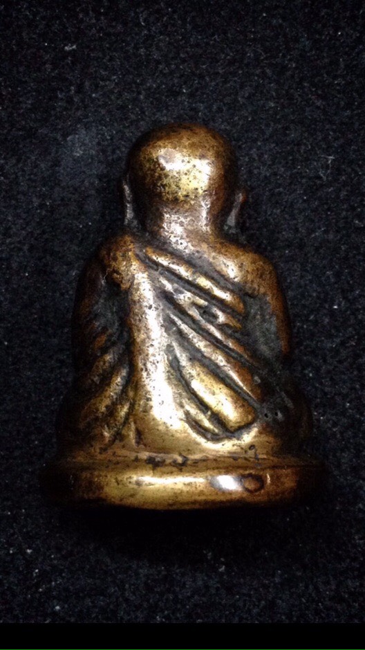 หลวงพ่อเงิน วัดบางคลาน พิมพ์นิยม