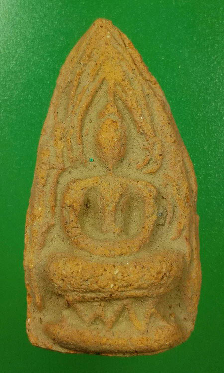 พระซุ้มทอง กรุเจดีย์กลางทุ่ง จ.อยุธยา พิมพ์ซุ้ม