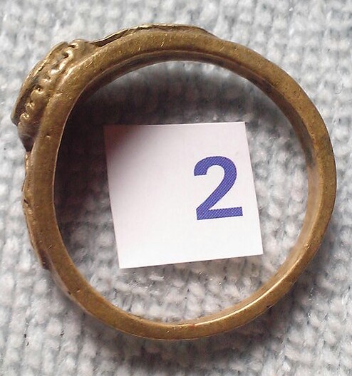 20 บาท แหวนทองเหลือง 2