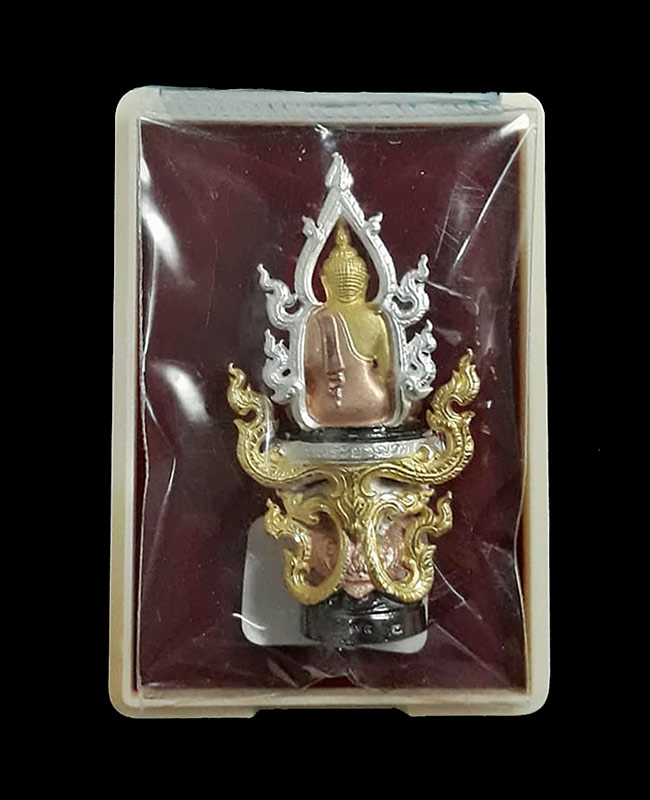 พระพุทธนิมิตรพิชิตมาร รุ่นพิชิตมาร พระอธิการใจ วัดพระยาญาติ จ.สมุทรสงคราม ปี2559 เนื้อ 4K ซุ้มสีเงิน