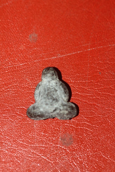 พระปิดตาฝังพลอย หลวงปู่คำพัน วัดธาตุมหาชัย 