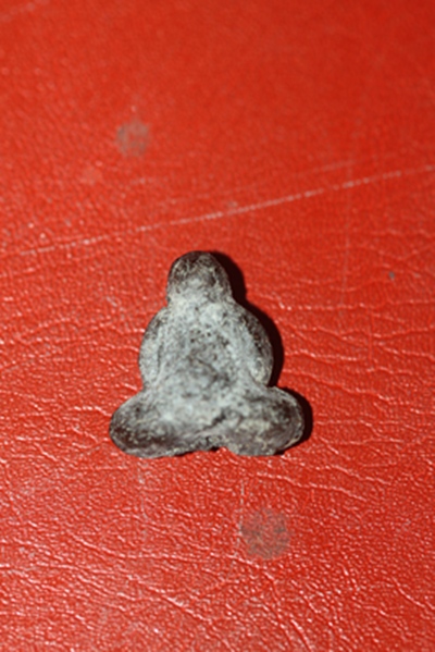 พระปิดตาฝังพลอย หลวงปู่คำพัน วัดธาตุมหาชัย จ.นครพนม 