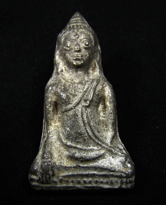 พระเนื้อชินตะกั่ว เนื้อสวยไม่ทราบที่ครับ