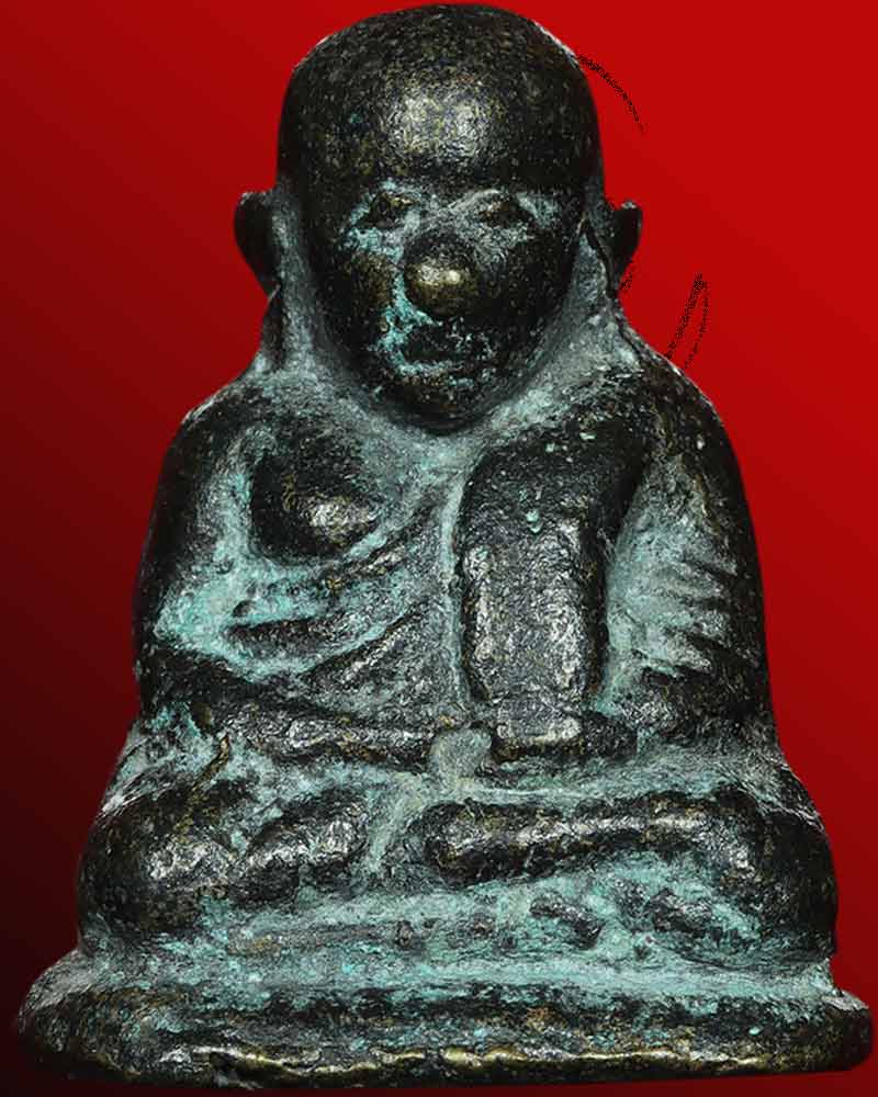 หลวงพ่อเงิน วัดบางคลาน รุ่นปืนแตก พิมพ์ เศียรโต นิยม วัดคงคาราม อ.โพทะเล จ.พิจิตร