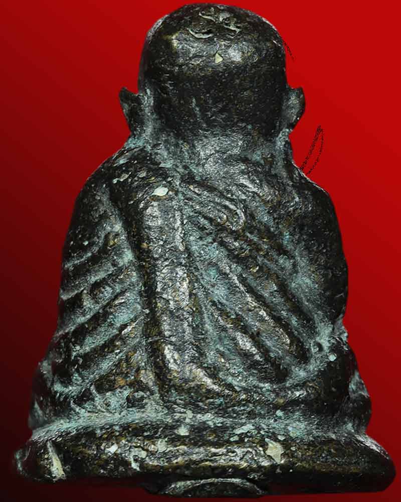 หลวงพ่อเงิน วัดบางคลาน รุ่นปืนแตก พิมพ์ เศียรโต นิยม วัดคงคาราม อ.โพทะเล จ.พิจิตร