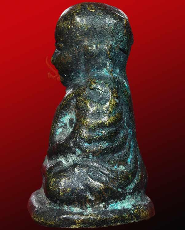 หลวงพ่อเงิน วัดบางคลาน รุ่นปืนแตก พิมพ์ เศียรโต นิยม วัดคงคาราม อ.โพทะเล จ.พิจิตร 