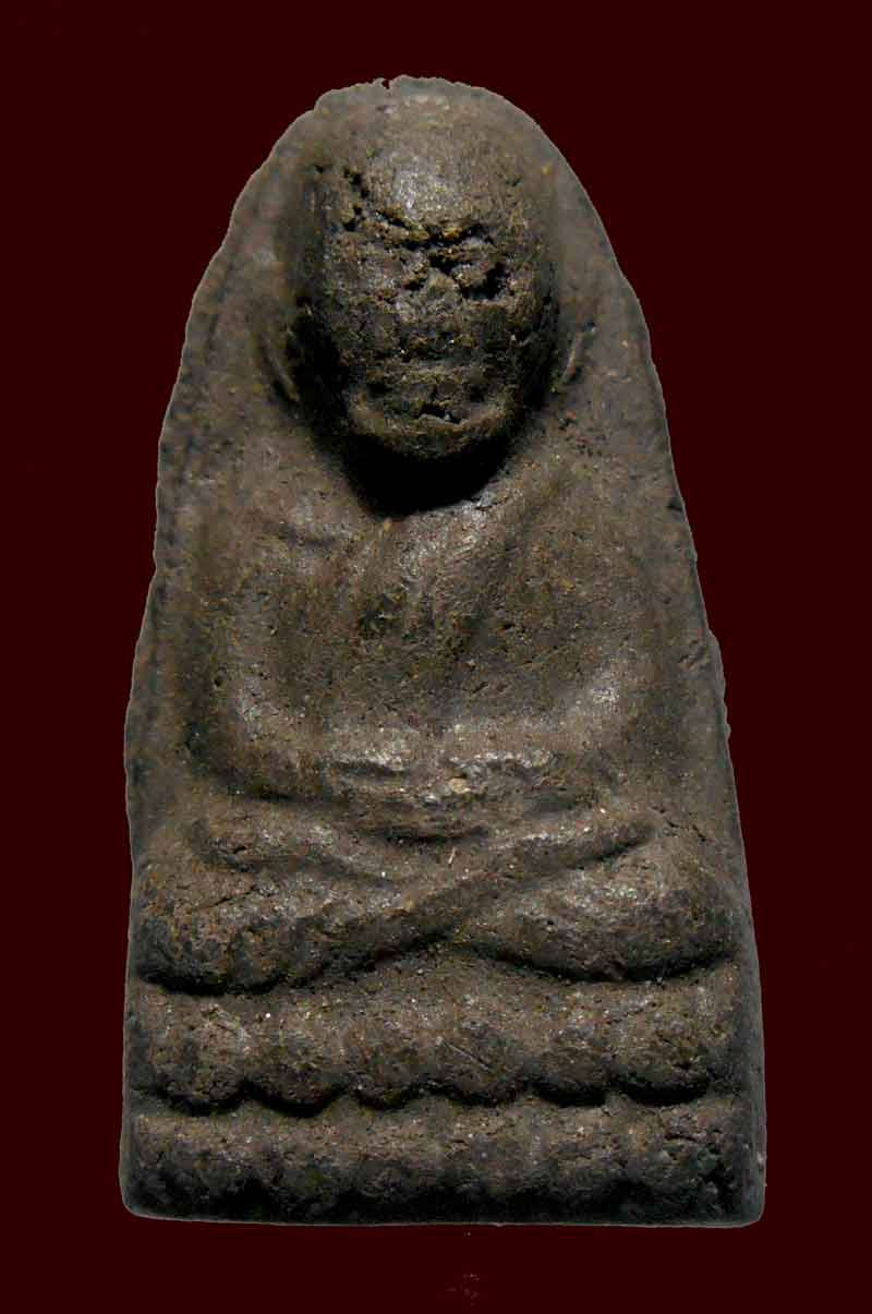 หลวงปู่ทวด หลังยันต์ แม่ชีบุญเรือน 