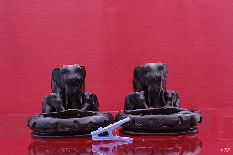 ช้างคู่ลูกช้าง จัดให้ 2 ชุด