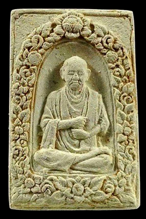 >> ถู ก แพงแดง เ ค า ะ เ ดี ย ว >> พระสมเด็จวัดระฆัง 108 ปี พิมพ์รูปเหมือน...หลังตรายางสีฟ้า