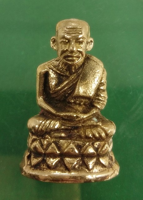 บัวรอบรุ่น 100 ปีอาจารย์ทิม เนื้ออัลปาก้า พิธีศาลหลักเมือง เบอร์ 731
