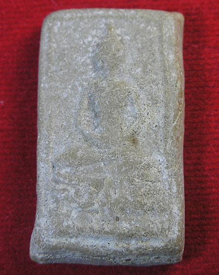 พระเนื้อผงน้ำมัน กรุวัดชนะสงคราม กรุงเทพมหานคร พ.ศ.๒๔๙๑ พิมพ์ปางสมาธิ(นิยม)..สวย หายาก