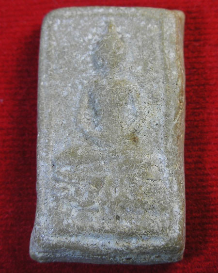 พระเนื้อผงน้ำมัน กรุวัดชนะสงคราม กรุงเทพมหานคร พ.ศ.๒๔๙๑ พิมพ์ปางสมาธิ(นิยม)..สวย หายาก