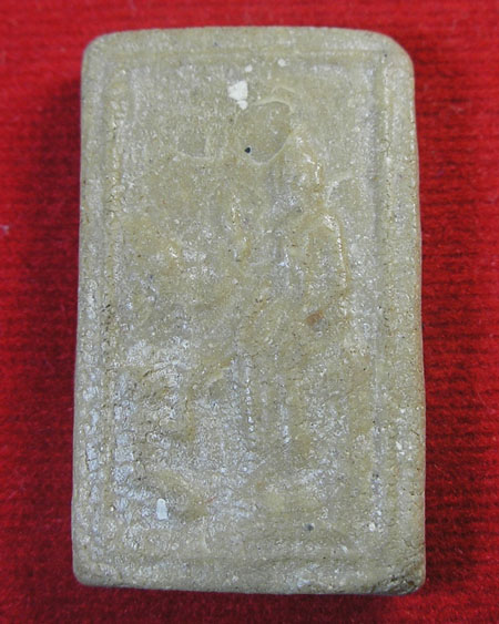 พระเนื้อผงน้ำมัน กรุวัดชนะสงคราม กรุงเทพมหานคร พ.ศ.๒๔๙๑ พิมพ์ ปางป่าเลไลย์..สวย