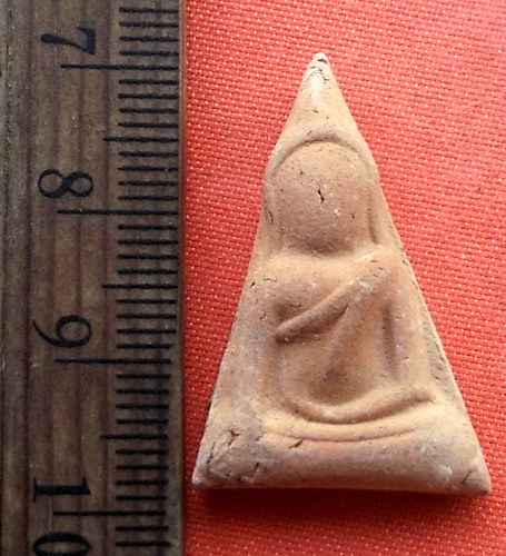 เริ่ม 10 บาท กับ พระเนื้อดิน หลวงปู่บุดดา  …G75