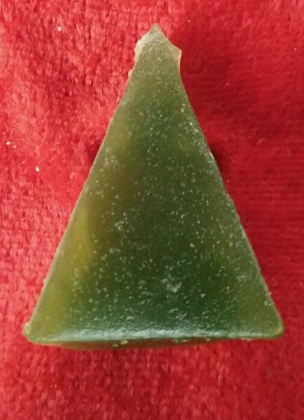 พระเนื้อเรชิ่นหลวงปู่แหวนครับ