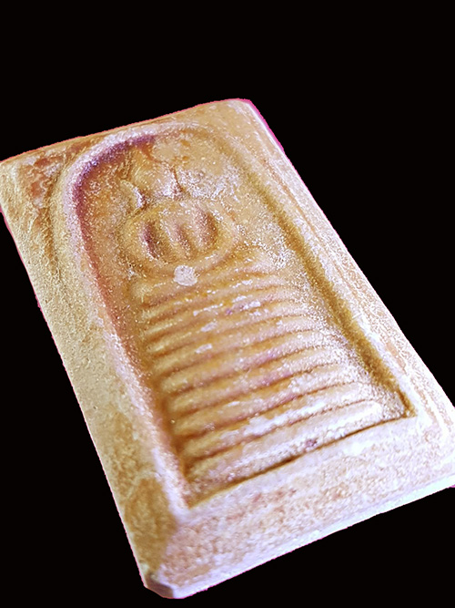 สมเด็จเกศไชโย 9 ชั้น เนื้อผงน้ำมัน หลวงพ่อกวย