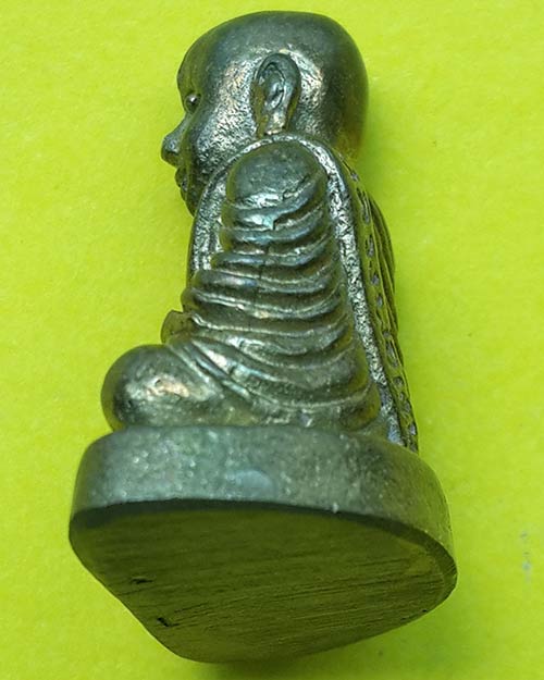 พระรูปหล่อหลวงพ่อเงินวัดบางตลาน จ.พิจิตร