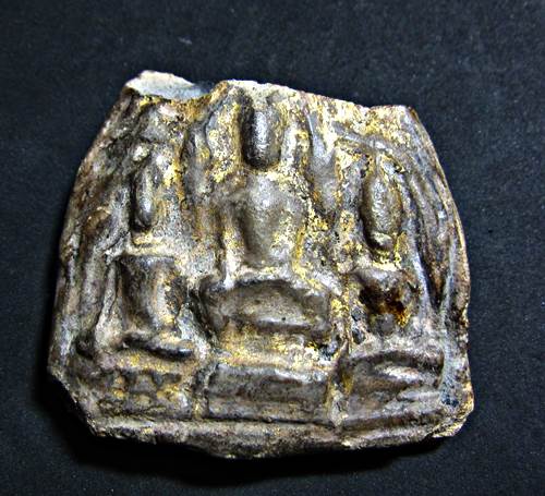 พระสามกรุลำพูน......สวยสวยสภาพลงรักยางไม้ปิดทองเก่าเดิมเดิมบิ่นจากกรุหายาก