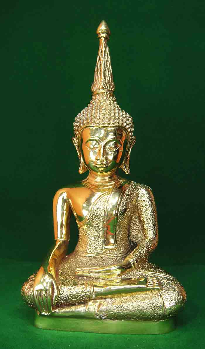 พระบูชาศิลปะล้านช้าง หรือพระพุทธรูปศิลปะลาว ปางมารวิชัยขัย เนื้อทองเหลืองขัดเงา  งานพุทธศิลป์ใหม่ หน