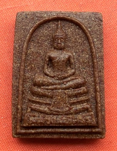 เริ่ม 10 บาท กับ พระผงกระเบื้องหลังคาโบสถ์ หลวงพ่อพุทธโสธร  …D47