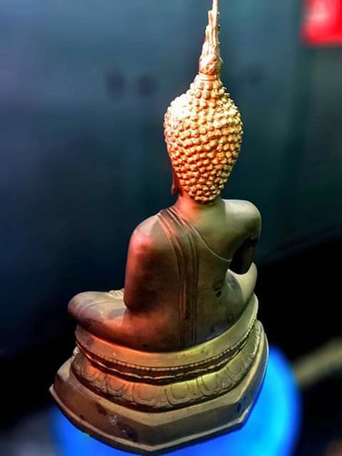 พระบูชา ขนาดหน้าตัก 9 นิ้ว ฐาน 12 นิ้ว สูง16 นิ้ว เคาะเดียว