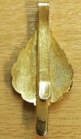 แหนบพัดยศหลวงพ่อฤาษีลิงดำ กะไหล่ทอง 