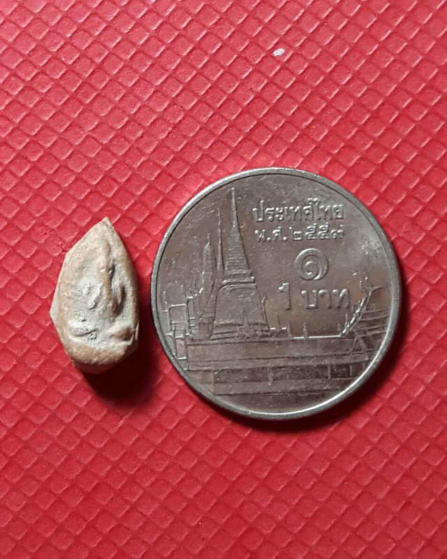 พระพิมพ์ปิดตาจิ๋ว เนื้อดินหลวงพ่อเงิน บางคลาน