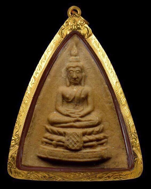 ปี 2521 พระประธาน พิมพ์กลีบบัว หลังยันต์ตรีนิสิงเห หลวงปู่โต๊ะ วัดประดู่ฉิมพลี กทม.เลี่ยมทอง