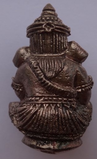 รูปหล่อลอยองค์ พระพิฆเนศ ไหว้ครู51 วัดถลุงทอง 2องค์ พร้อมกล่อง เคาะเดียว