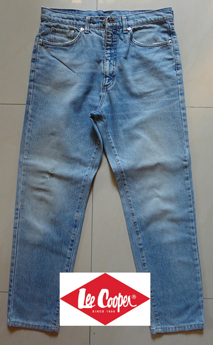 ยีนส์ Lee Cooper ของแท้ สียีนส์ ยกระดับการแต่งตัวแนวลำลองของคุณไปกับยีนส์ Lee Cooper