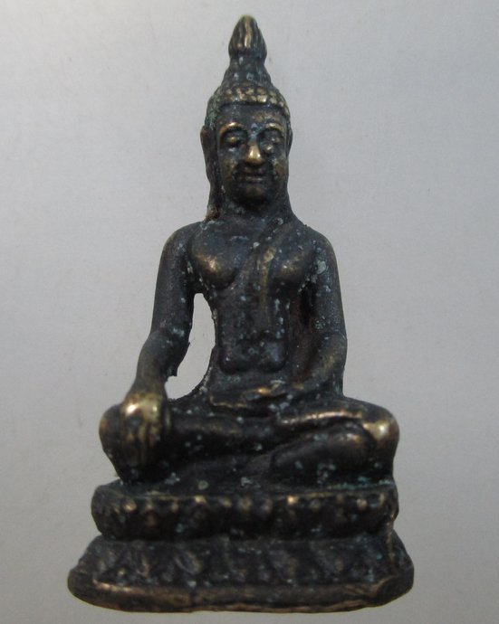 ๒๐ รูปหล่อพระพุทธ