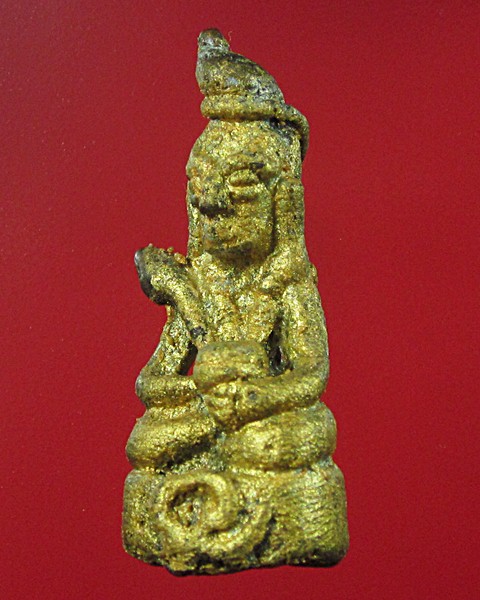 พระกริ่งเขมรหน้าฤาษีเนื้อสำริดเปียกทอง