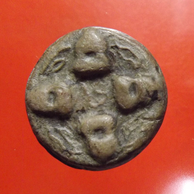 พระปิดตา4ทิศ กรุวัดคูยาง จ.สุโขทัย  พิมพ์ใหญ่