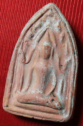 พระขุนแผน ซุ้มเรือนแก้ว เนื้อดิน วัดไผ่ล้อม // หลวงปู่ทิม วัดระหารไร่ จ.ระยอง ปลุกเสก ปี 14 พร้อมบัต