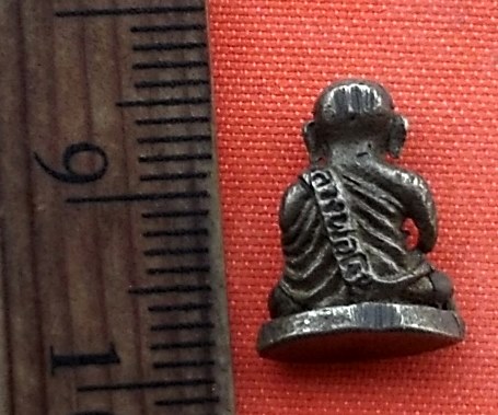 เริ่ม 10 บาท กับ หลวงพ่อเงิน   …G853