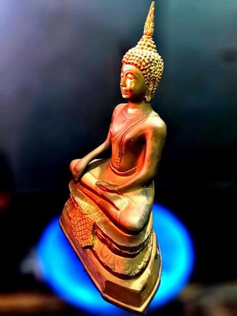 พระบูชา ขนาดหน้าตัก 9 นิ้ว ฐาน 12 นิ้ว สูง16 นิ้ว เคาะเดียว