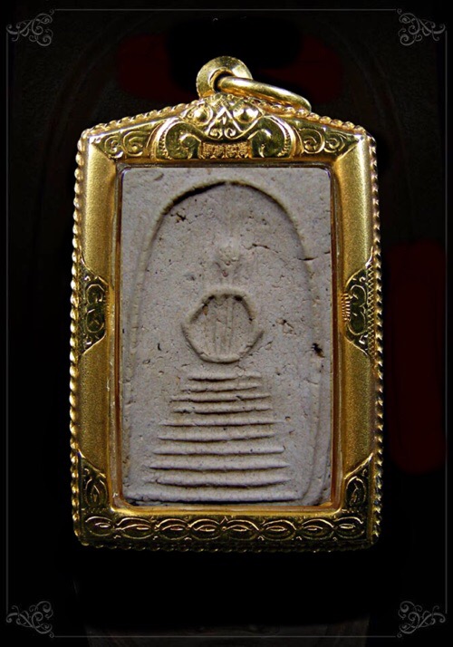 สมเด็จหลวงปู่ภูพิมพ์8ชั้นแขนหักศอก