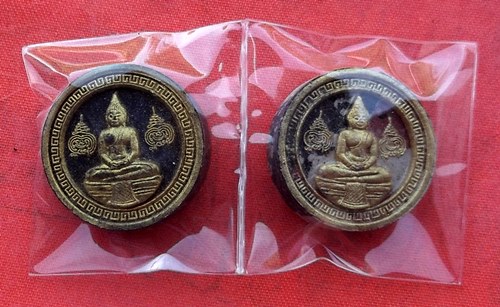 เริ่ม 10 บาท กับ พระผงหลวงพ่อพระพุทธโสธร …H49